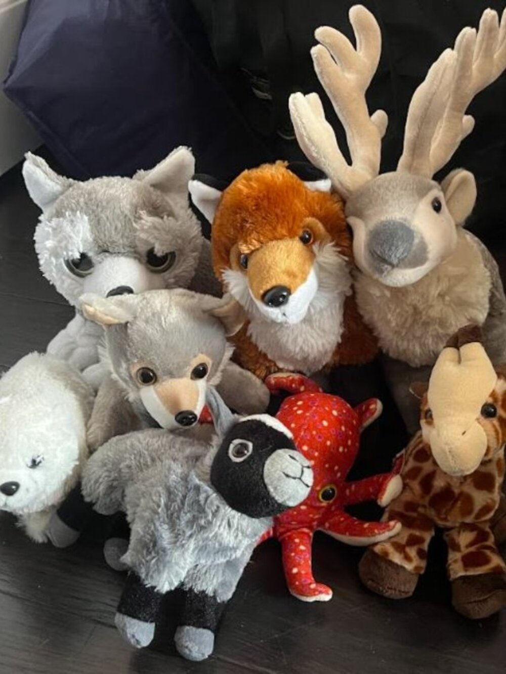HUGE WILD REPUBLIC PLUSH ANIMAL LOT